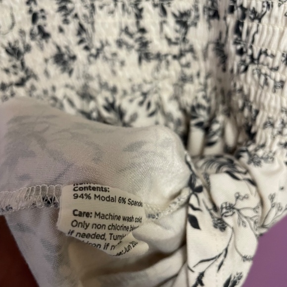 3/$12 - Matilda Jane Flowery Top Size M - Picture 3 of 8